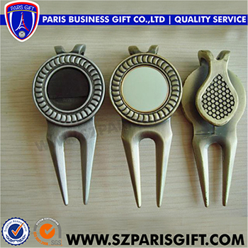 Divot tool