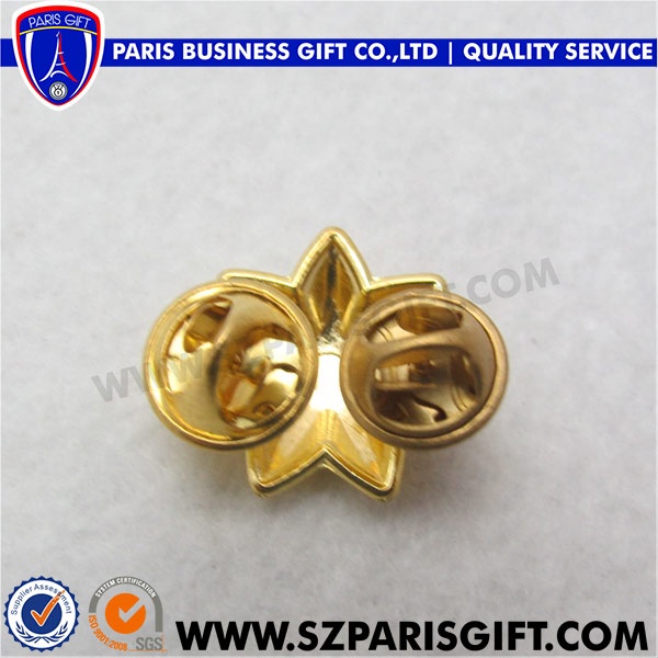 Gold sunflower lapel pin for Dubai