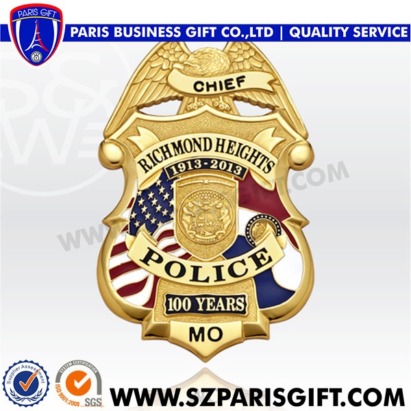 Custom magnetic lapel pin shiny gold 3d badge