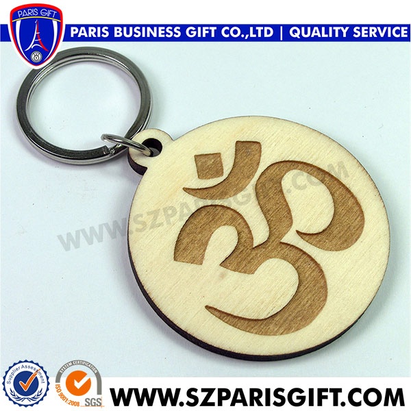 Custom design wooden keychain