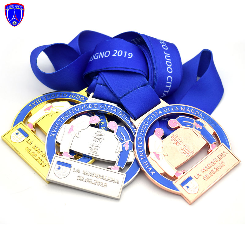 Factory price No minimum order for sale high quality custom gold silver bronze medal soft enamel color judo sports medal