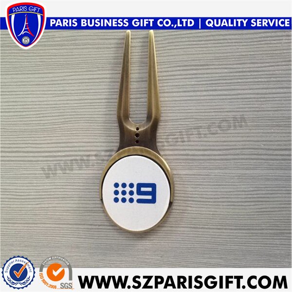 Customized Golf Divots / Magnetic Golf Divot Repair Tools Ball Marker