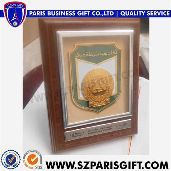 Dubai Wood Shield Wood Award Plaque Trophy  Made In China